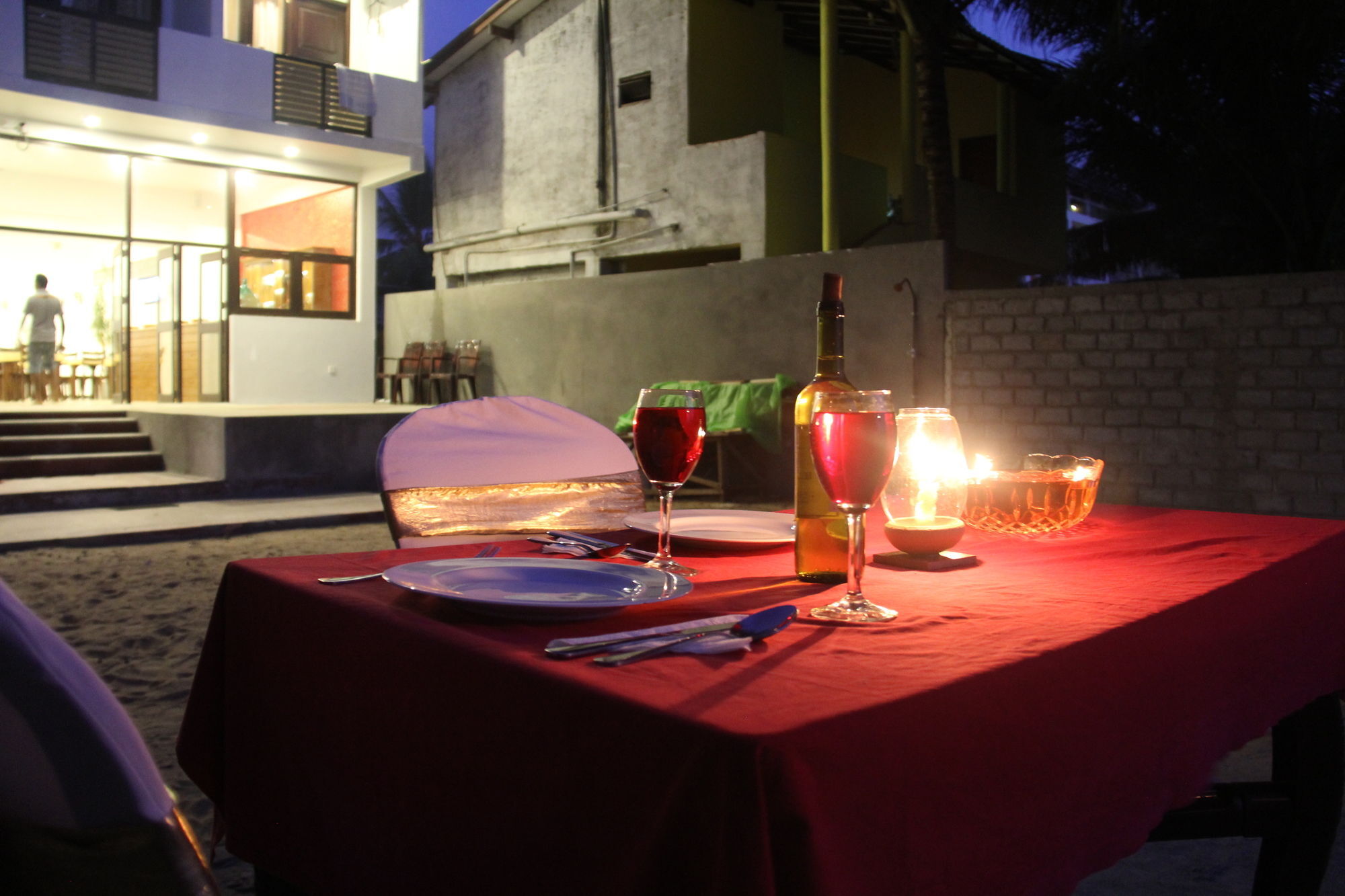 Zendara Hotel Negombo Exterior photo